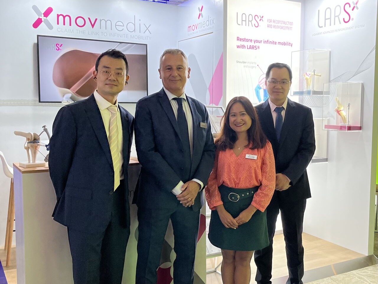 booth_movmedix_team_4-3